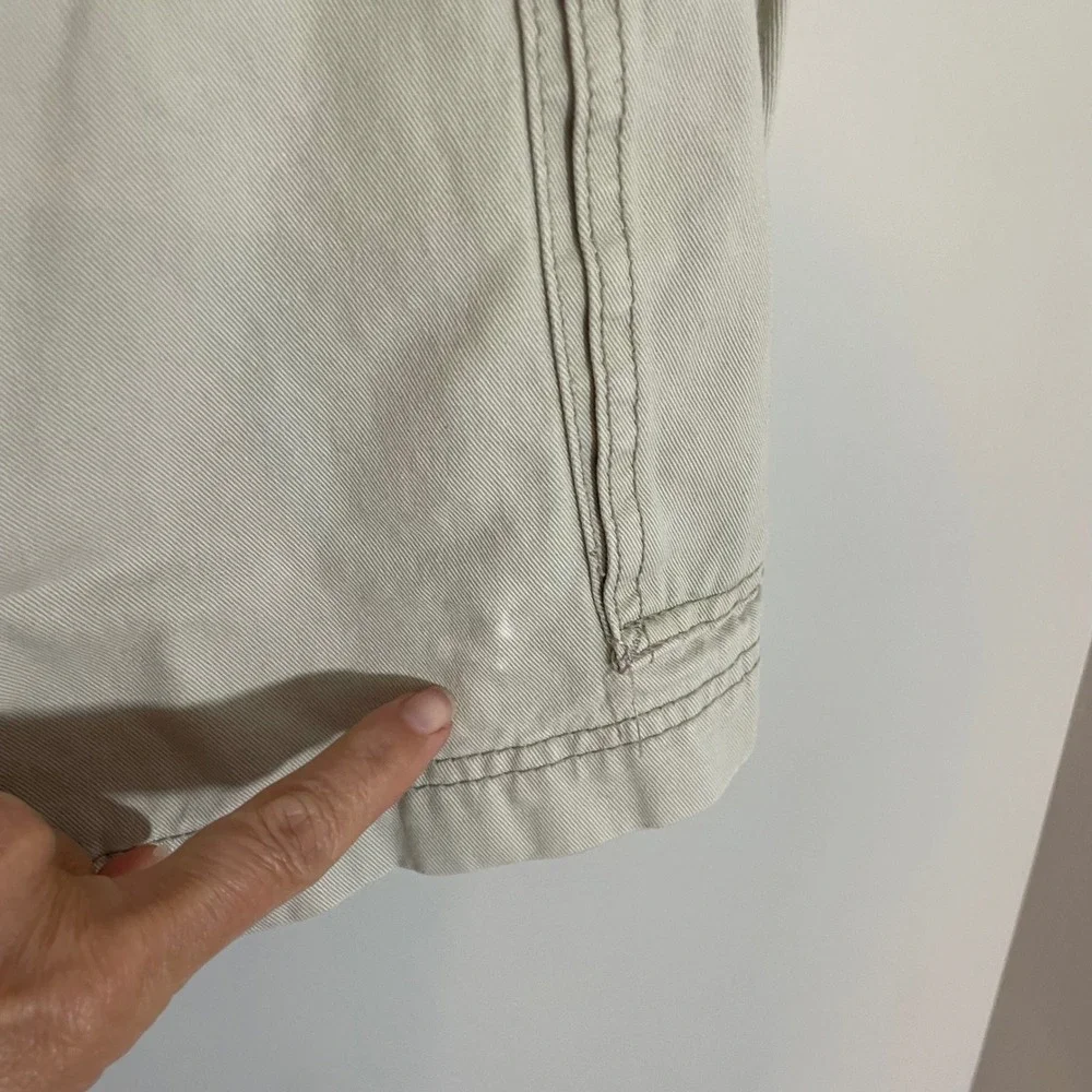 Levis Mens Tan Khaki Cargo Shorts Relaxed Fit Utility Size 34 Baggy Y2K Workwear